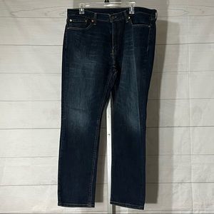 Men's Dark Wash Levi Jeans - Size 36x32